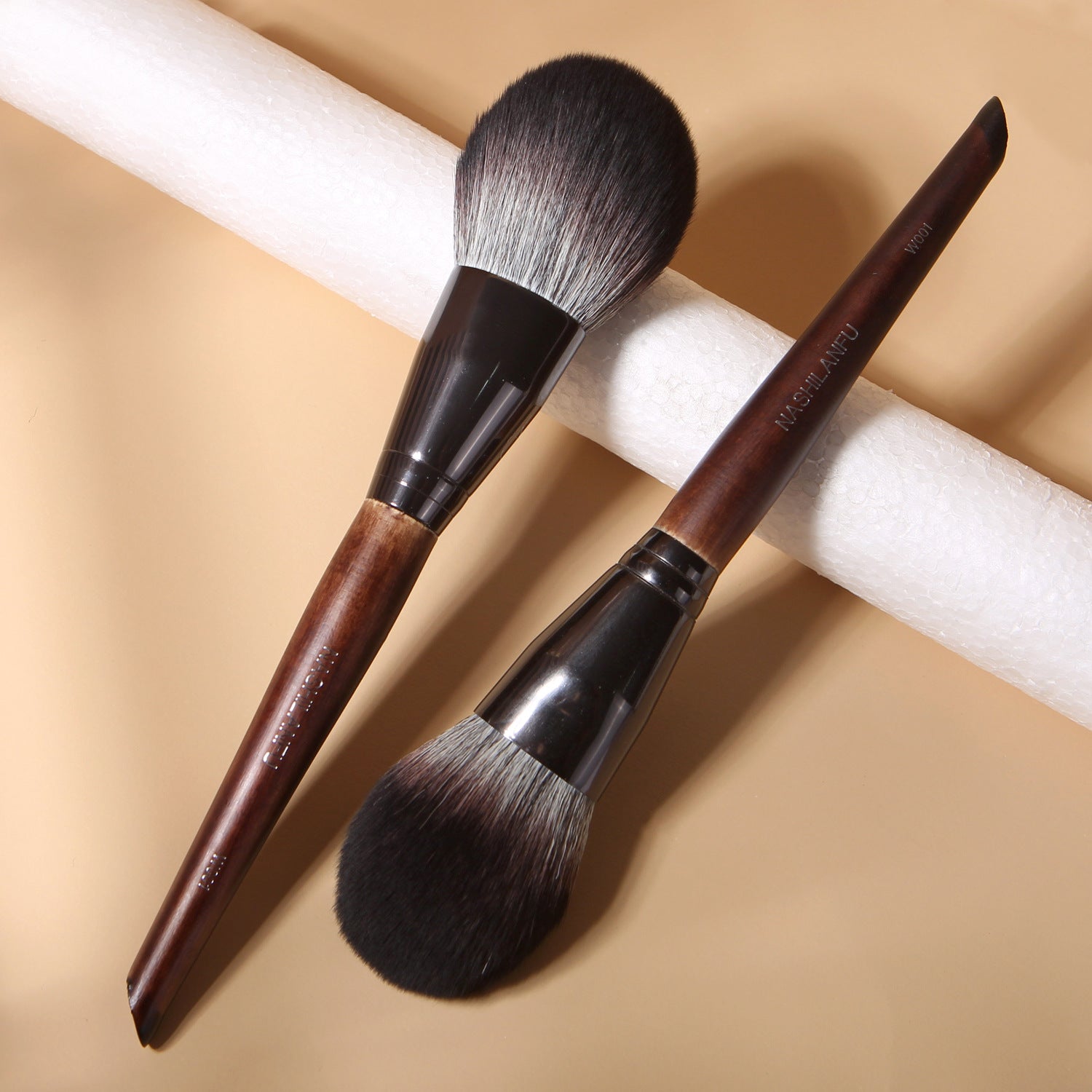 Large Powder Brush – Premium Animal Hair Makeup Brush for Face