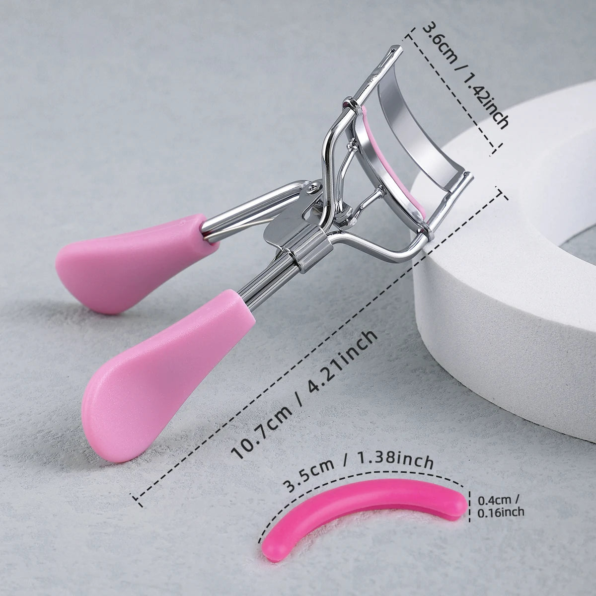Smooth Handle Stainless Steel Eyelash Curler – Salon-Quality Beauty Tool
