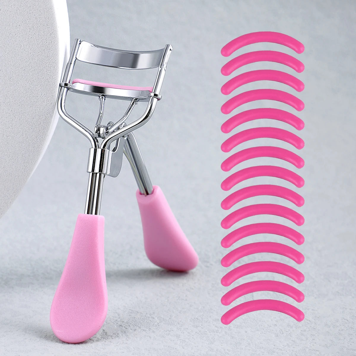 Smooth Handle Stainless Steel Eyelash Curler – Salon-Quality Beauty Tool